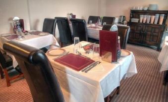 Mayhill Hotel - Housity