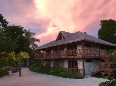 Tanna Evergreen Resort & Tours Отели в г. Июиук