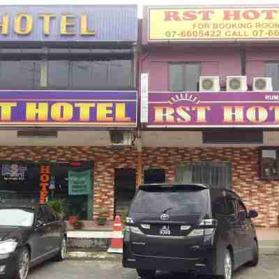 Rst Hotel Hotel Exterior