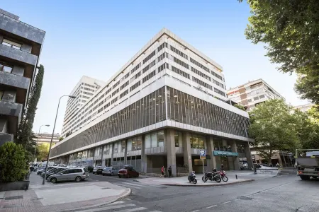 Pierre & Vacances Apartamentos Edificio Eurobuilding 2