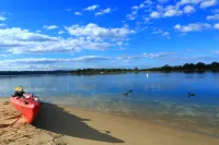 Ocean Views Motel Lakes Entrance - Motels
