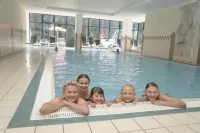 Kinder- Und Familienhotel Nockalm - Pools