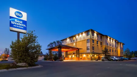 Best Western Golden Prairie Inn  Suites