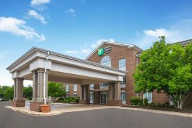 Holiday Inn Express & Suites WARRENTON by IHG