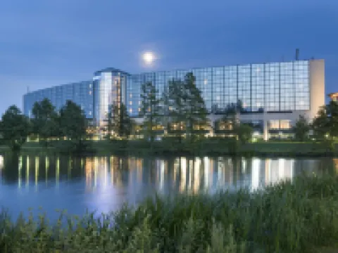 มารีทิม แอร์พอร์ตโฮเทล ฮันโนเฟอร์ โรงแรมในLangenhagen