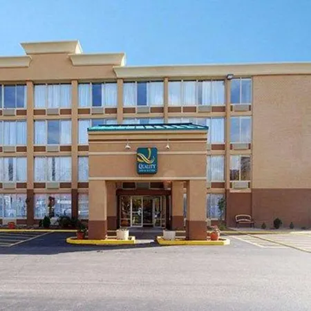 Quality Inn & Suites Lafayette I-65