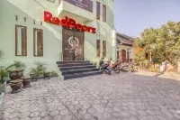 RedDoorz Near Jogja National Museum Hotels in Tegalrejo Subdistrict