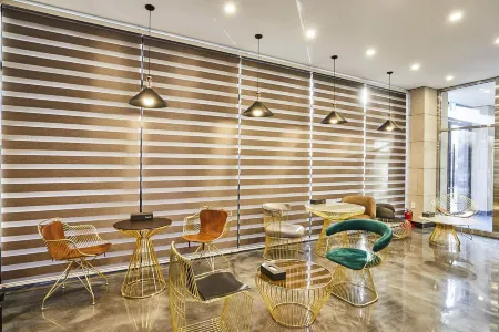 Osan Hotel D Benikea Отели в г. Осан