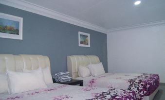 3. Hotel Sh..
