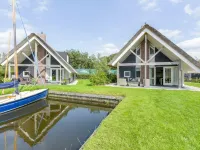 Lakeside Villa Near Sneekermeer