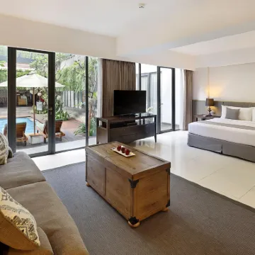 فندق هوتل نيو+ من أستون في كوتا، ليجيان Hotels near سكاي غاردن