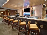 DoubleTree by Hilton Hotel & Conference Centre Regina - bar