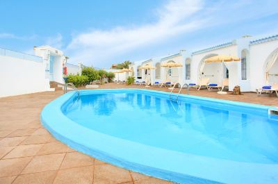 Outdoor Swimming Pool Neptuno Bungalows - Adults Only Photo