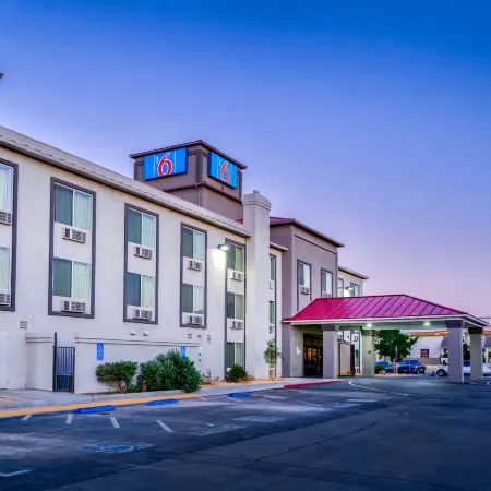 Motel 6 - Hesperia, CA - West Main Street - I-15