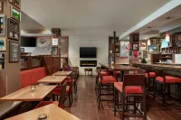 Hilton Garden Inn Saskatoon Downtown - bar