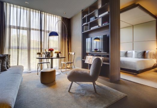 아르마니 호텔 밀라노의 객실 내부