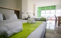 Benrose Hotel Hotels near Opol Seaside