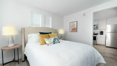 Harbourtown Suites on Plymouth Harbor