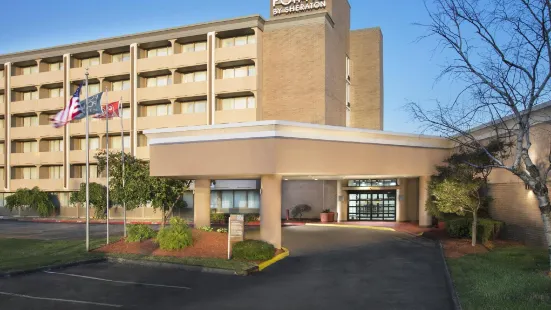 Best Western Premier Kansas City Sports Complex Hotel