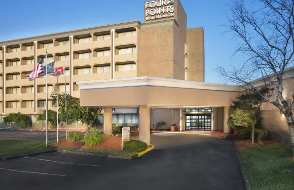 貝斯特韋斯特尊貴堪薩斯城體育綜合體酒店