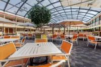 Best Western Plus Dubuque Hotel  Conference Center - Breakfast