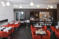 Alma Boutique-Hotel - breakfast