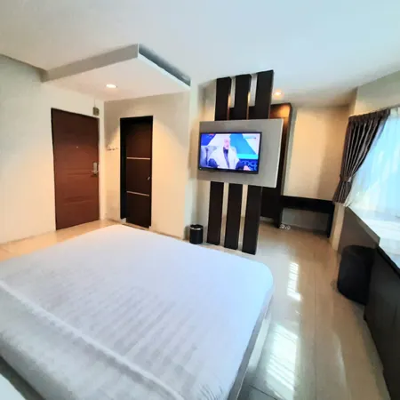 Alexander Hotel Tegal