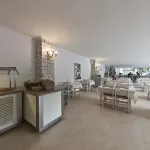 The Blue Lagoon Deluxe Hotel - Bãi đậu xe