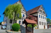 Landhotel Neukirchner Hof Hotel di Weigendorf