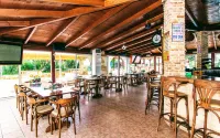 Yiannis Manos Hotel Resort - bar