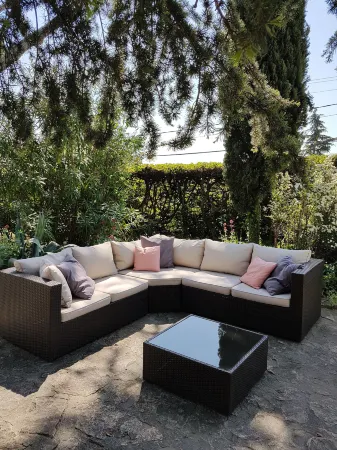 Villa Thebaïde Chambres d'hôtes Отели в г. Сен-Лоран-Дез-Арбр