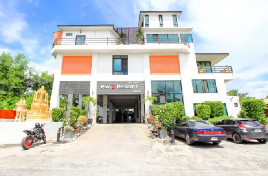 Pak-D Resort Fashion Square（Charansanitwong Soi）附近的飯店