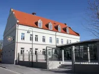 Alte Brauerei Mertingen Hotels near Lidl