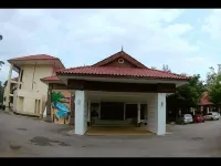 Temu Primula Hotels in Kampung Raja