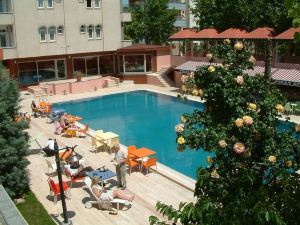 Bozdogan Hotel