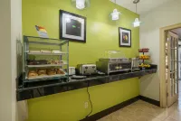 Best Western Plus DeRidder Inn  Suites - Завтрак
