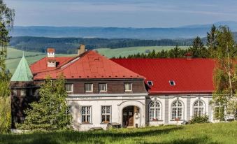 Hotel Zámeček Janovičky