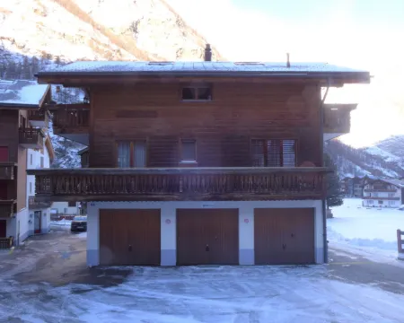 Arbgrat โรงแรมในTasch