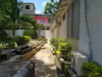 Entire 6-Bedroom Villa Free Parking with Fast Wifi Hotels near Puerto Seco Beach Park Main Entrance