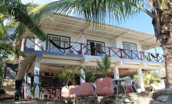 Surfcamp Guanico - Hostel