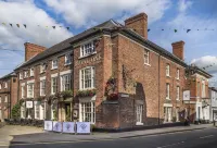 The Royal Oak Hotel, Welshpool, Mid Wales Hotels in Chirbury with Brompton
