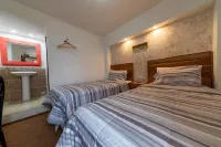 Hotel Canada Hotels in 