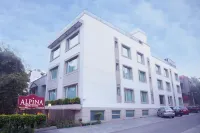 Alpina Hotels & Suites Hotel di 