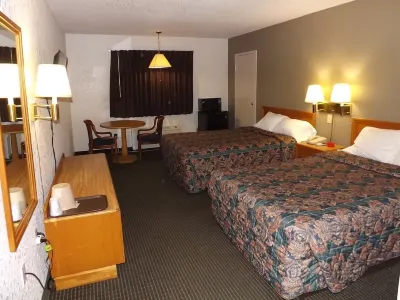 KCI Lodge Hotels near CJ Banks