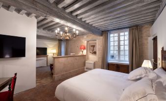 Les Remparts Hotels et Demeures Historiques