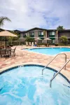 Holiday Inn Express & Suites CARPINTERIA by IHG - Hot Tub