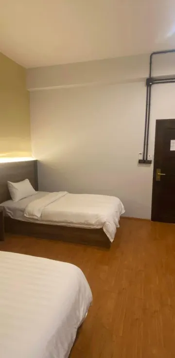 เตียงแฝด ห้องพร้อมเครื่องปรับอากาศ