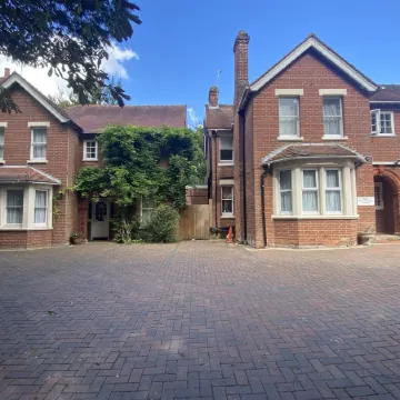Pickwicks Guest House Отели в г. Оксфорд