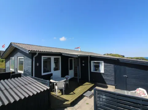 "Ellynor" - 200m from the Sea