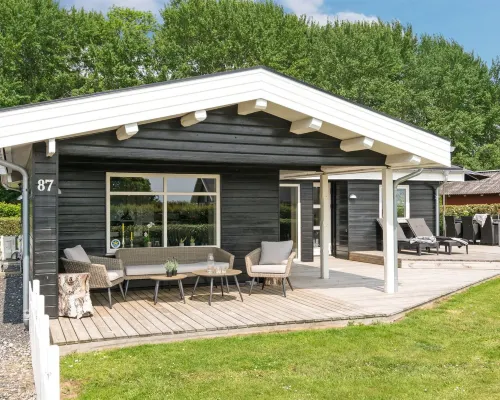 "Ølwir" - 400m to the Fjord Hotels in Egernsund